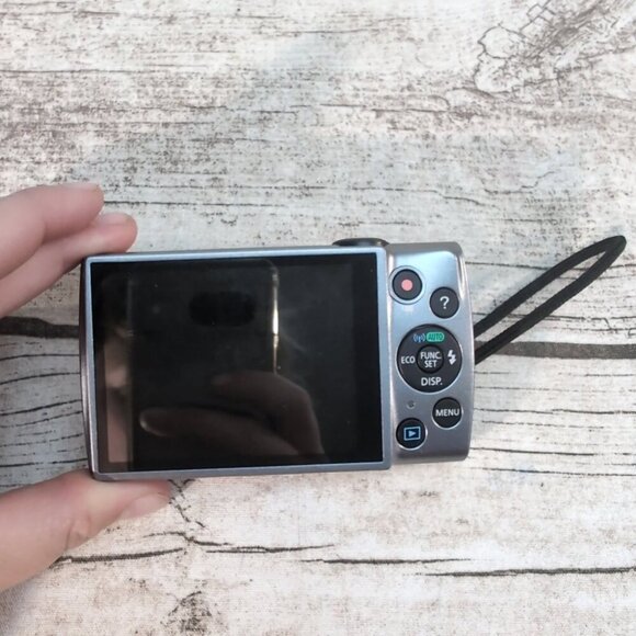 Canon PowerShot A3500 IS Red Digital Camera 16MP 5x Zoom WiFi w/ Case & Cables - Picture 9 of 13